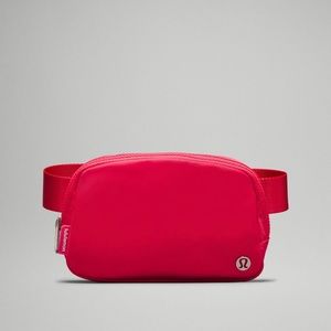 Lululemon Everywhere 1L Belt Bag